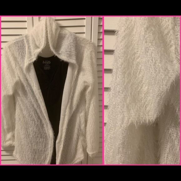 NWT fuzzy white longline hooded cardigan - Picture 2 of 4